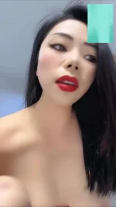 视频调教母狗把内裤塞到骚逼里面